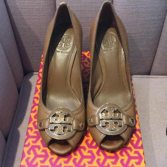 Tory Burch Open Toe Wedge - Picture 1 of 3